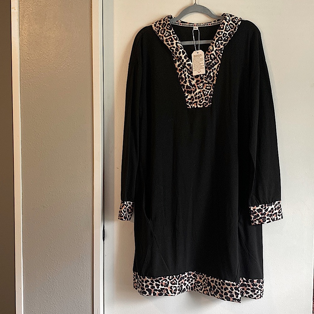 Black and leopard dress with pockets